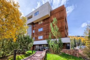 44 W Meadow Dr, 7 Meadow Vail Place
